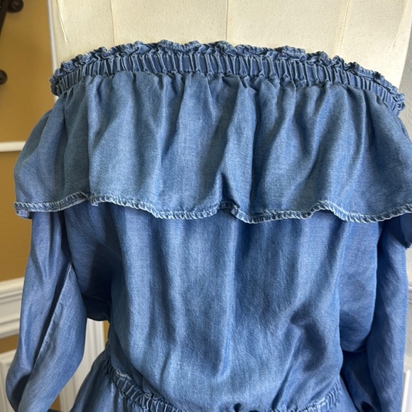 Soft Denim Off-Shoulder Denim Romper - Picture 4 of 14
